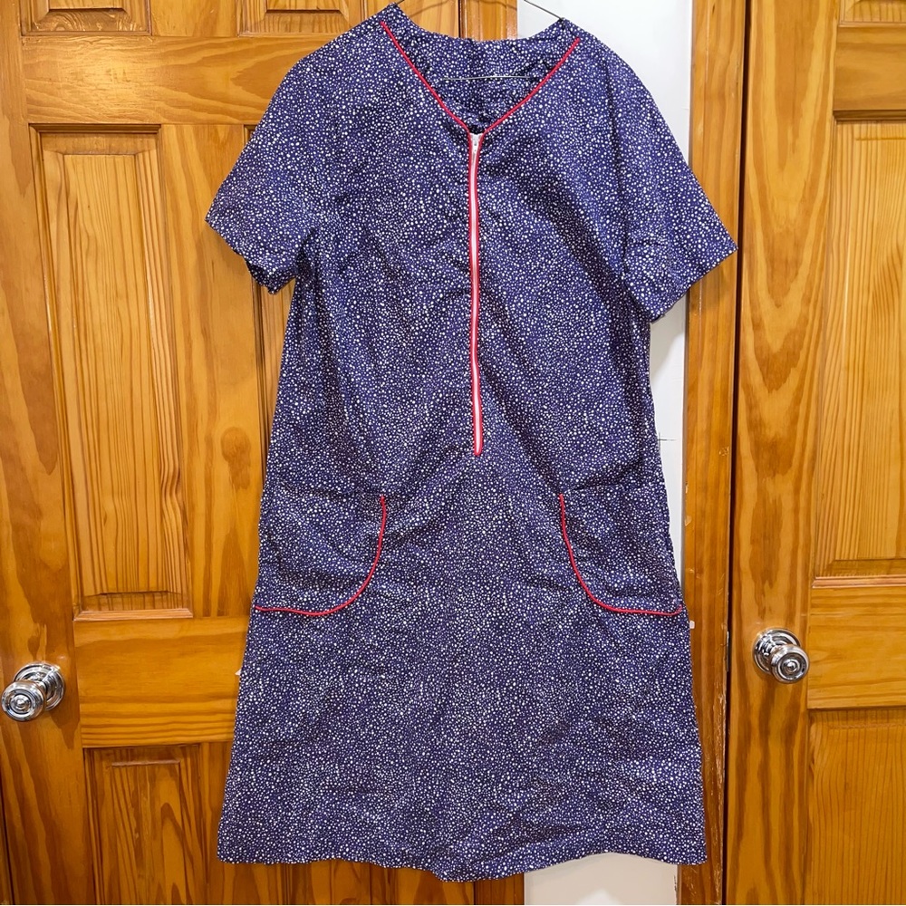 - Women’s “House”  Dress like new